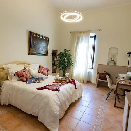 Апартаменты Rosam - Via Veneto 15 Min Walk From Spanish Steps Floor Luxury *