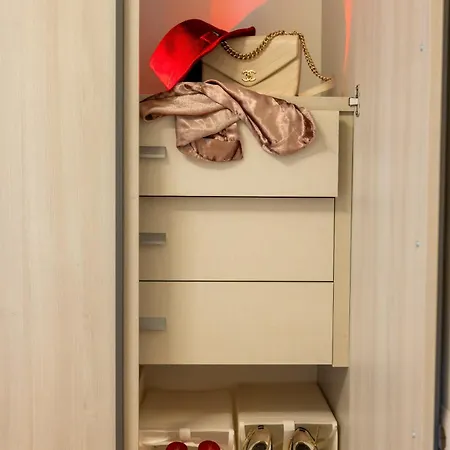 Апартаменты Rosam - Via Veneto 15 Min Walk From Spanish Steps Floor Luxury *