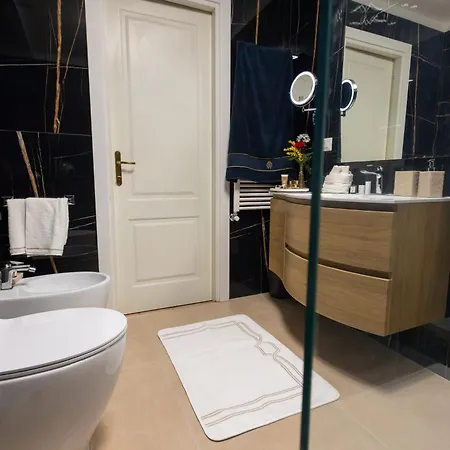 Апартаменты Rosam - Via Veneto 15 Min Walk From Spanish Steps Floor Luxury