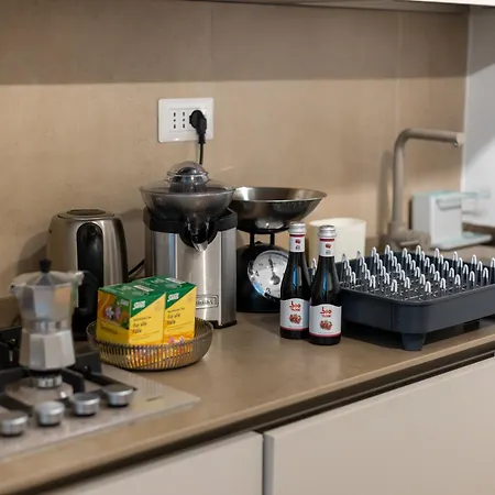 Апартаменты Rosam - Via Veneto 15 Min Walk From Spanish Steps Floor Luxury Рим