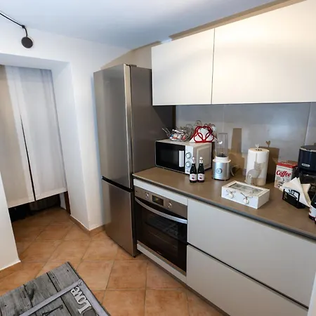 Rosam - Via Veneto 15 Min Walk From Spanish Steps Floor Luxury Рим