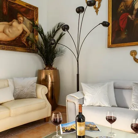 Rosam - Via Veneto 15 Min Walk From Spanish Steps Floor Luxury Рим